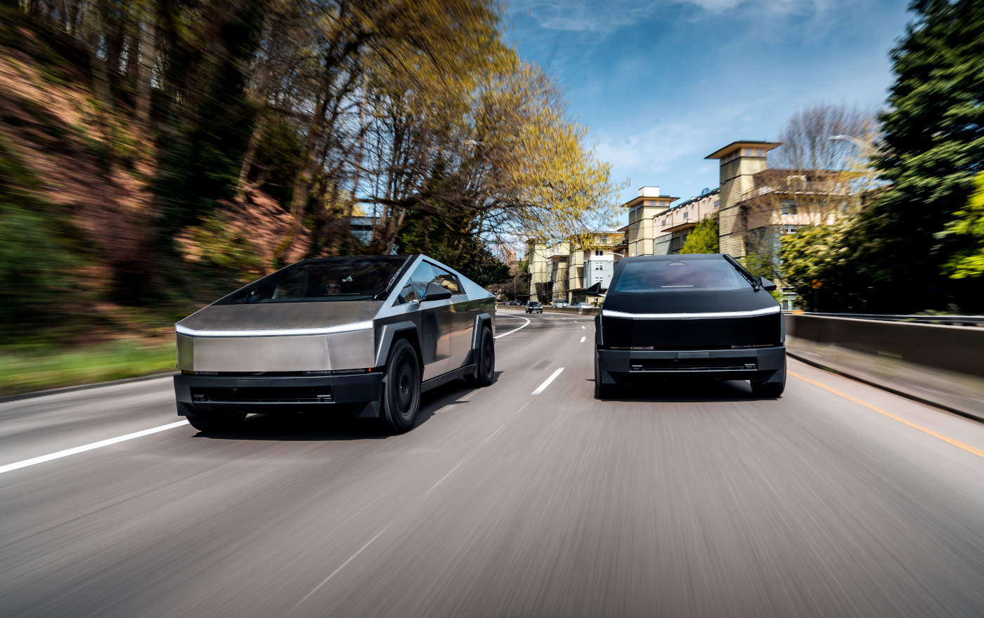 Tesla Cybertruck z kolejnymi problemami: wycieraczka i luk bagażowy zagrażają życiu