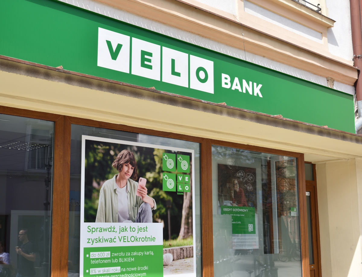 VeloBank makes payments easier.  No more cheats