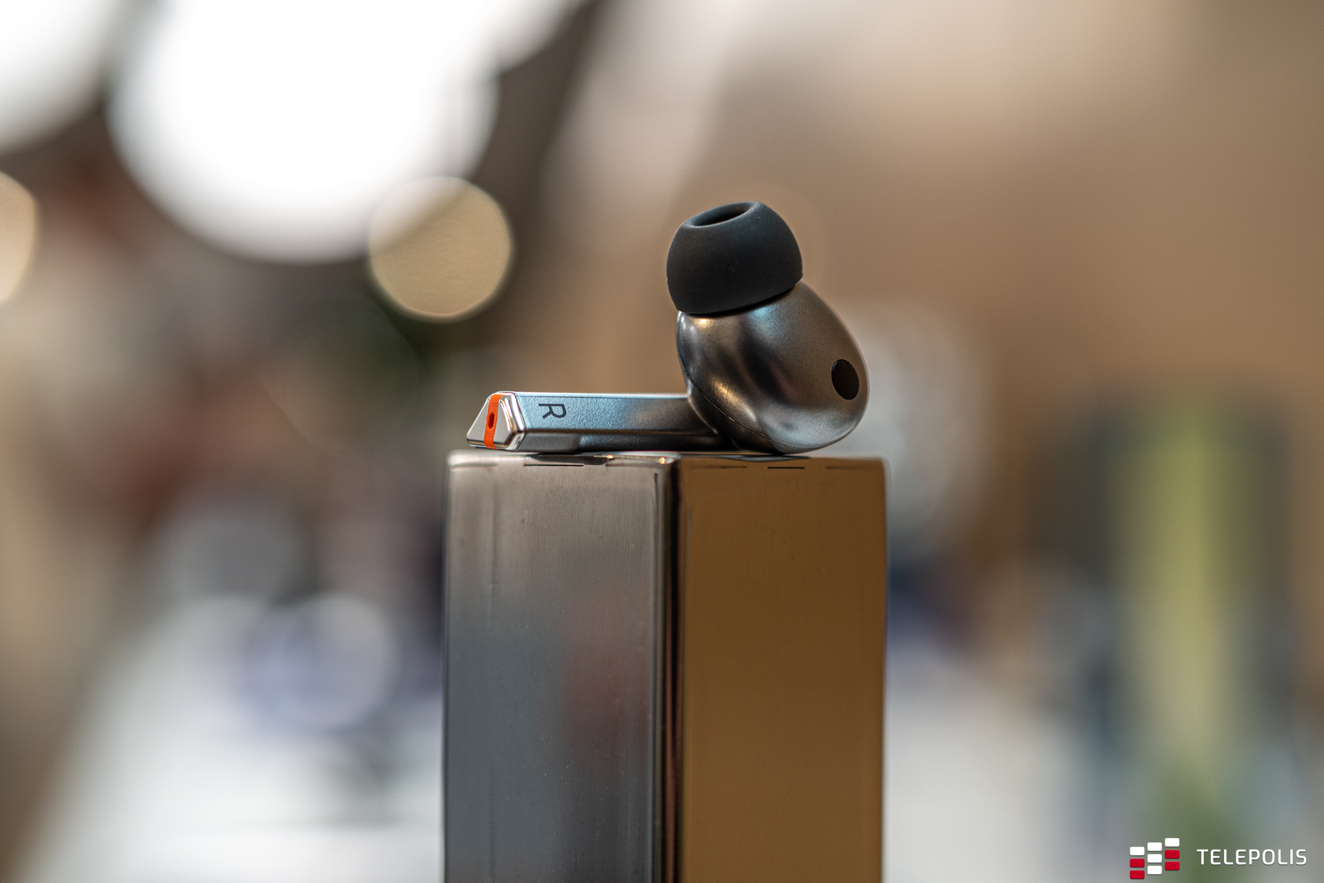 Samsung Galaxy Buds3 Pro - beautiful, minimalist design