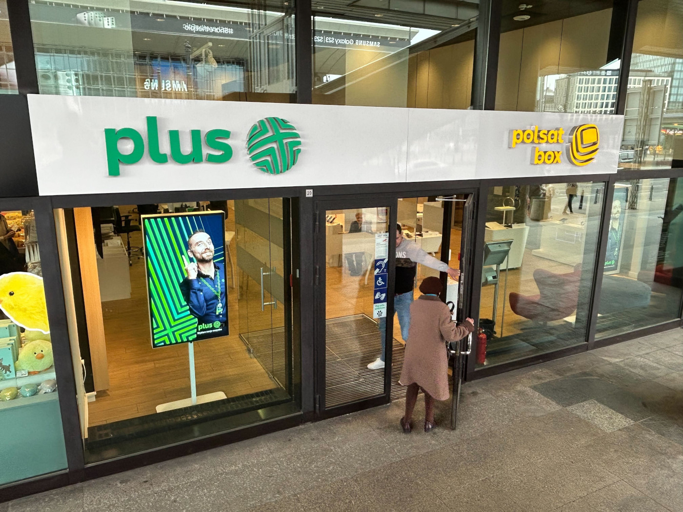 Poles in a bind, it's about Plus customers