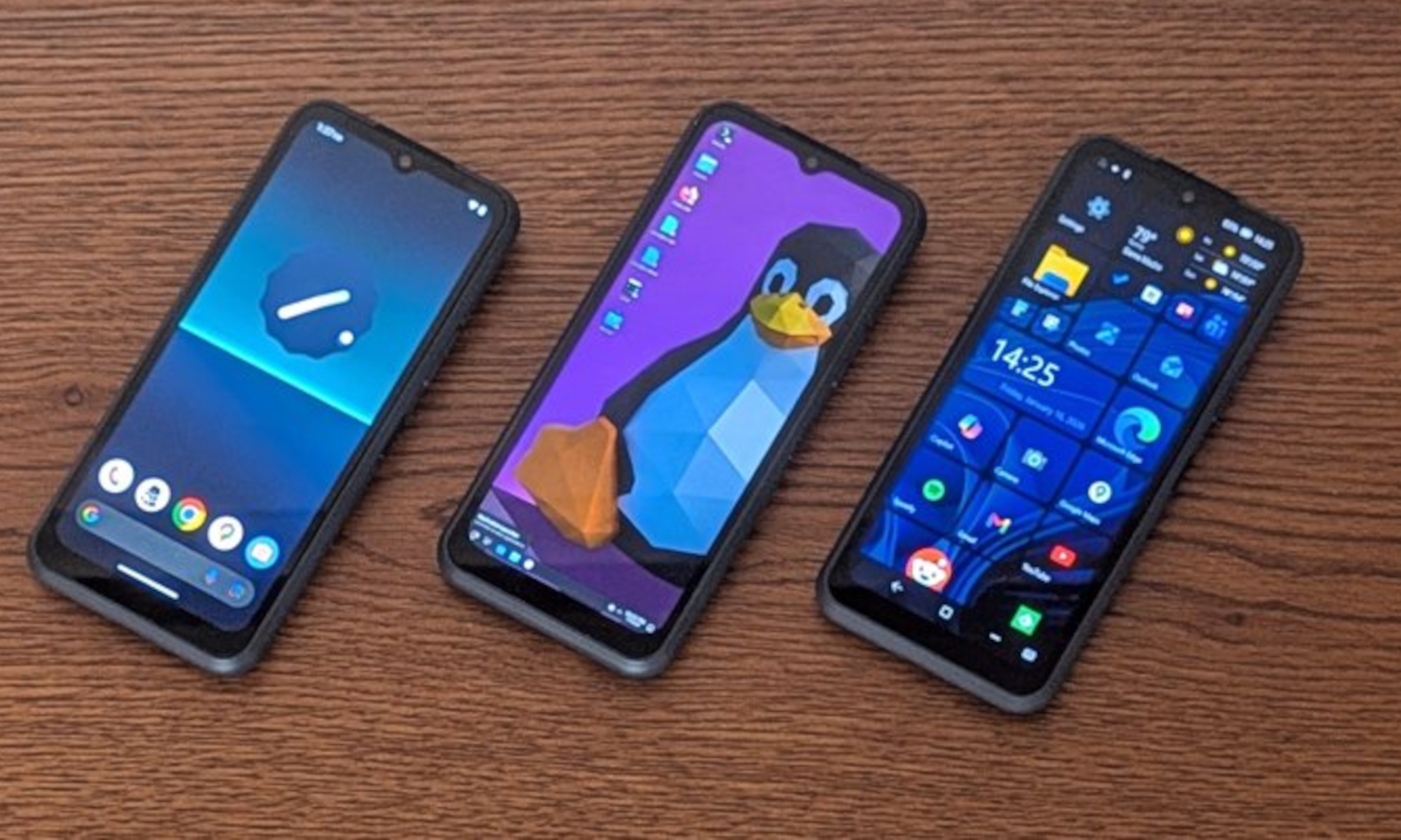 A smartphone with Windows 11 has become a fact. This is not Microsoft, but a small company