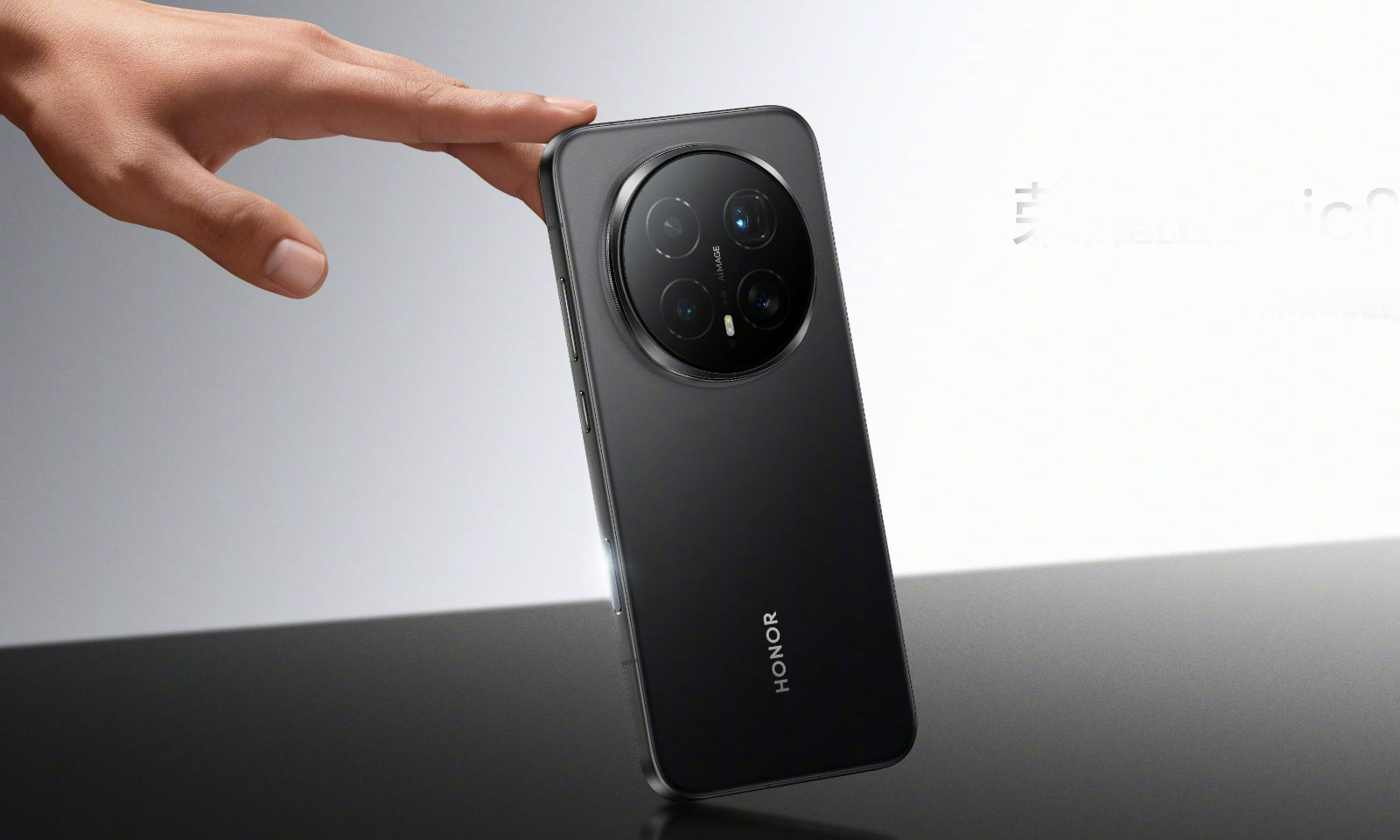 Honor Magic8 Pro in Poland. PLN 1,000 cheaper to start