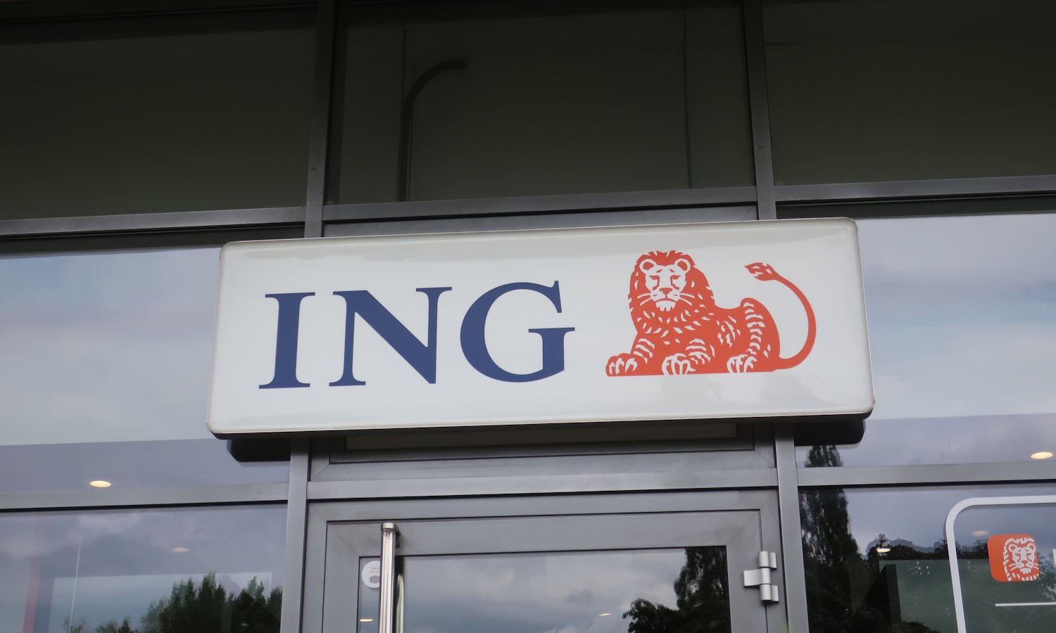 ING cuts off customers from cards. Save this date
