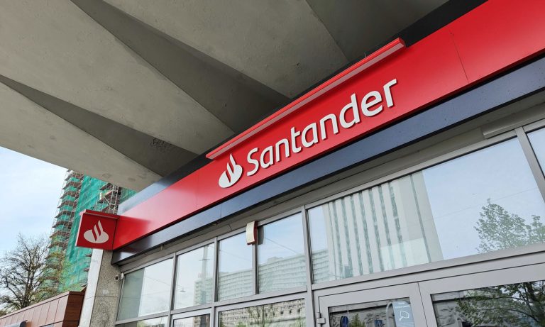 Santander is giving away PLN 700. You have until the end of January