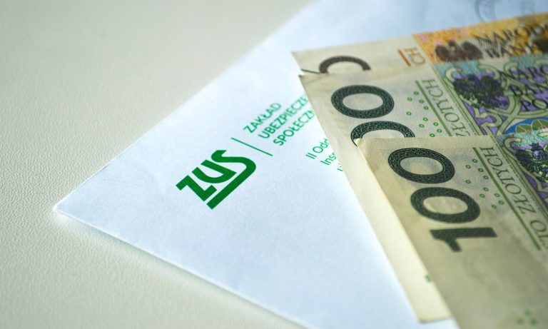 Within a few days, 10.5 million Poles will receive a message from ZUS. We translate