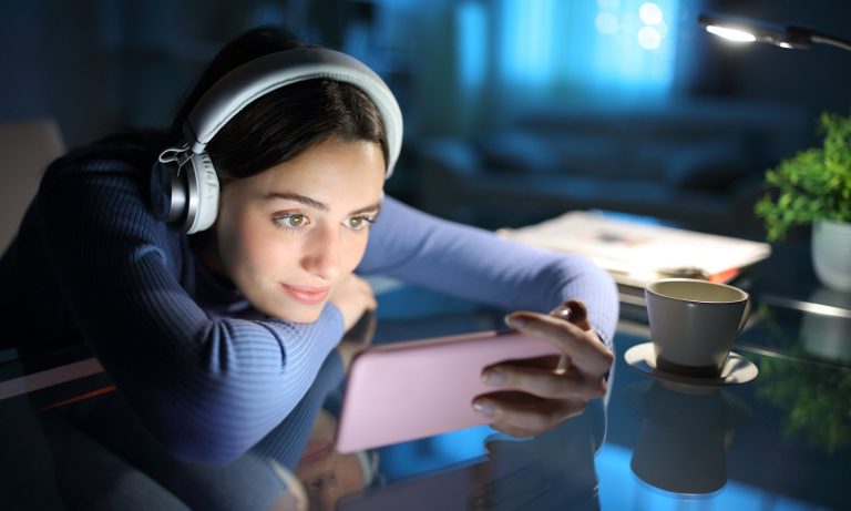 As many as 7 million Poles regularly do this. Losses amount to PLN 2.5 billion