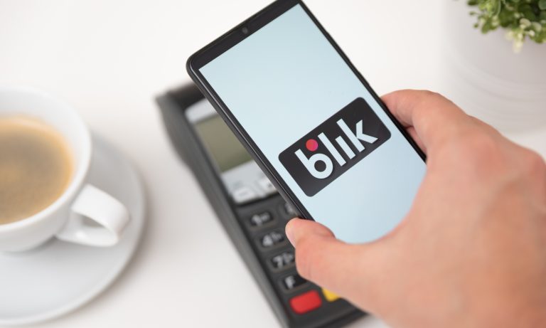 BLIK knocks out payment cards. The new data doesn’t lie