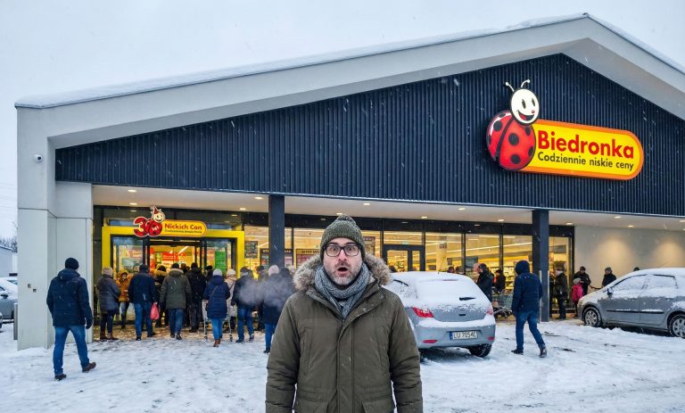 Biedronka shocks with promotions. A spoon with a flashlight? They haven’t played this yet