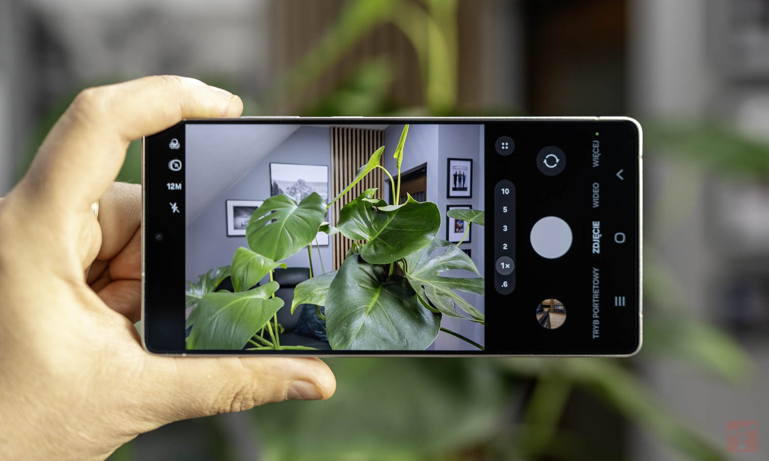 Samsung boasts of new cameras. The premiere of the Galaxy S26 is next week