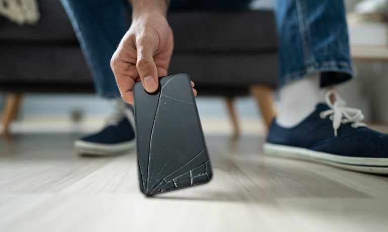 Thousands of viruses for Android. They bypass security and steal data