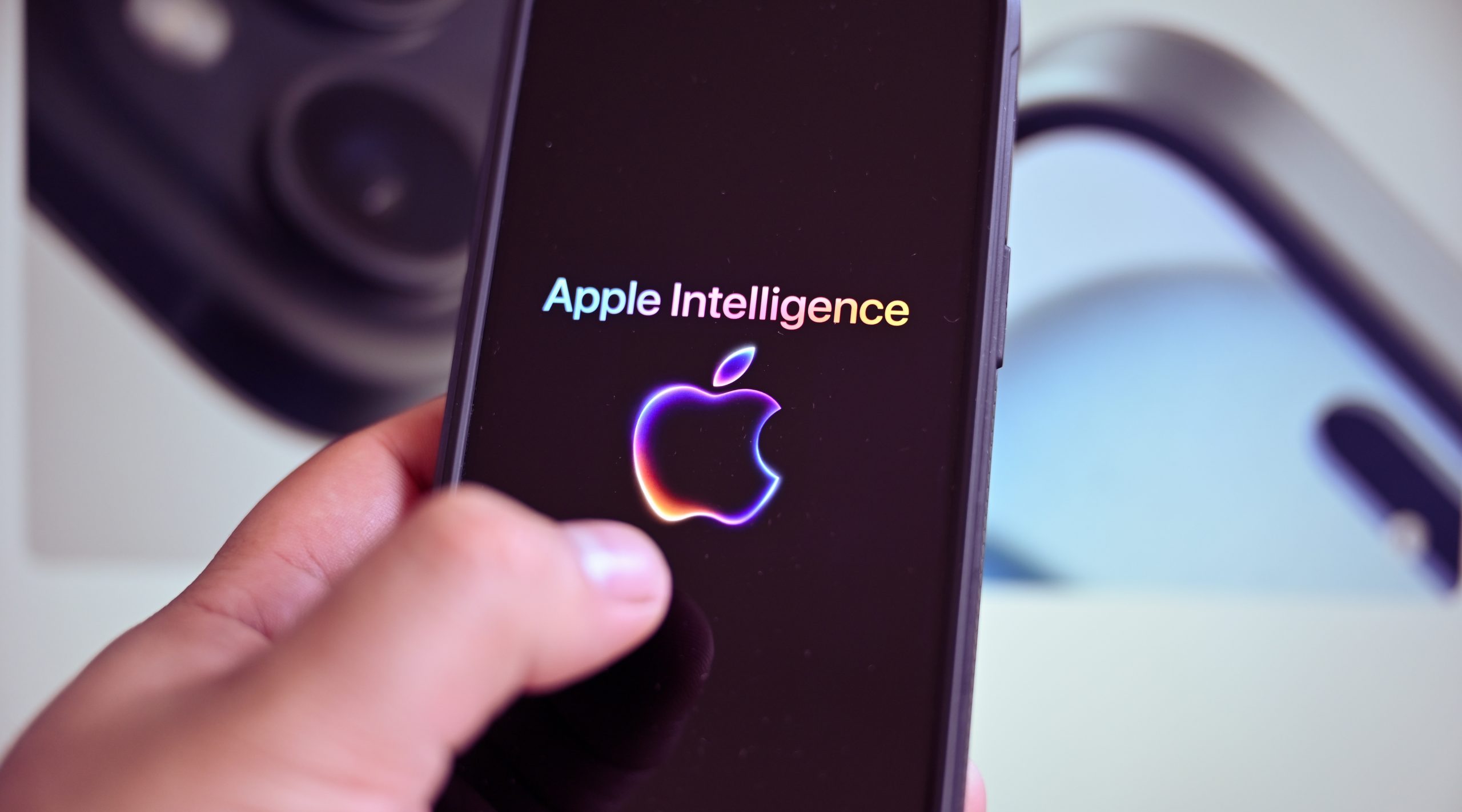 Who uses Apple Intelligence? You won't believe the percentage of users