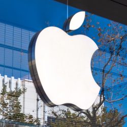 Apple is back on top. NVIDIA lost its crown