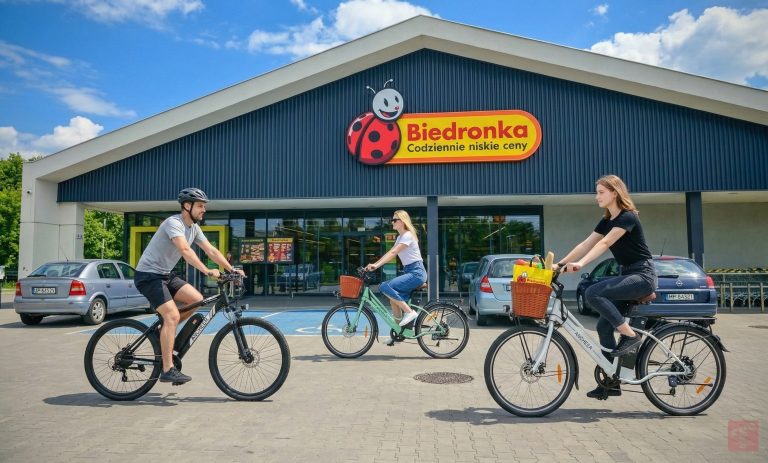 Biedronka dropped electric bikes at half price. Hurry up
