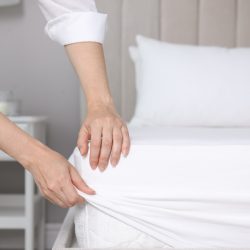 How often should bedding be washed? A dermatologist explains a common mistake