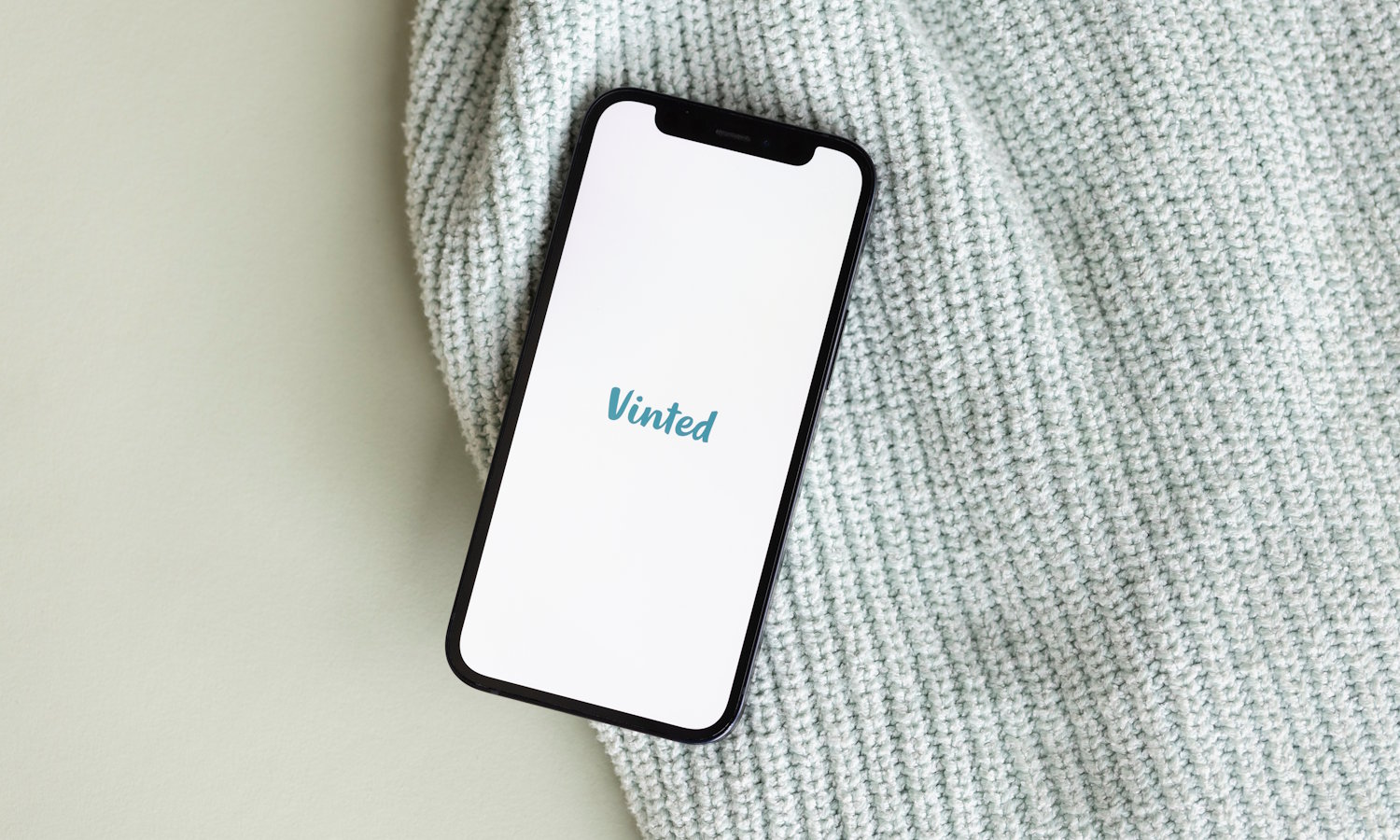 Poles are having fun on Vinted. "Food was taken from the defenseless"