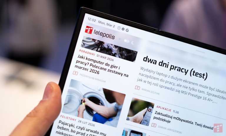 Samsung showed off a sliding phone. The screen grows in the user’s hand