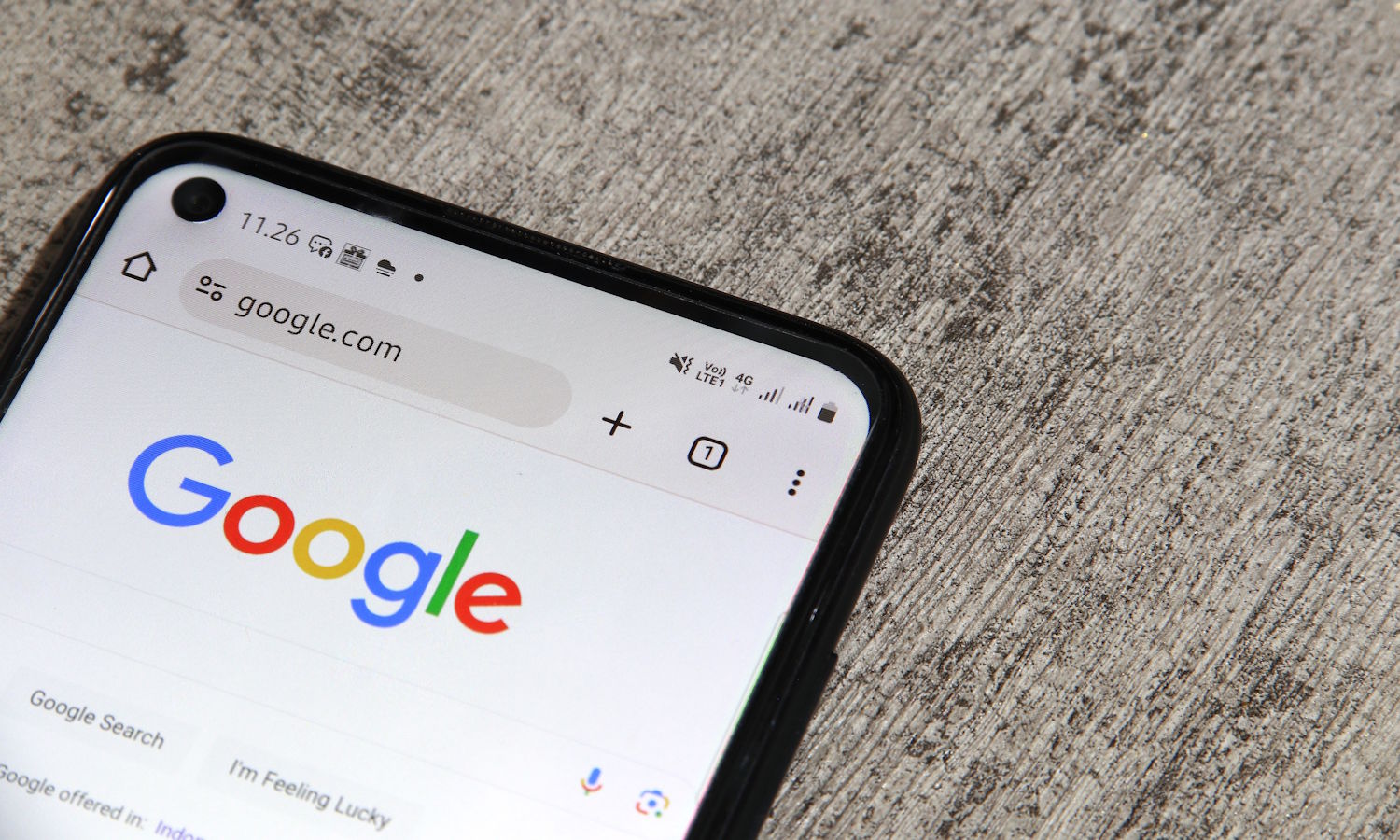 The Google search engine is becoming a fake generator. AI changes the meaning of titles