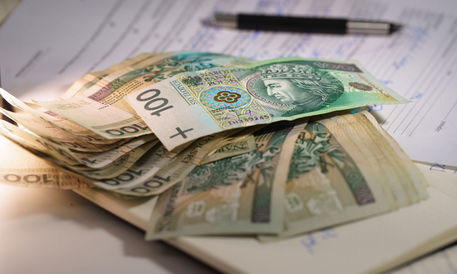 The taxman is tightening the noose. There will be stricter rules for Poles