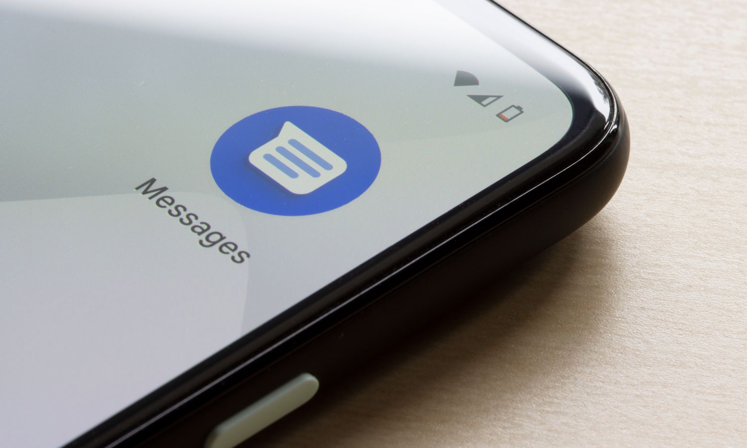 Update your texting app. No more annoying problem