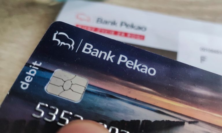 Visa warns. It’s already a robot war for our money