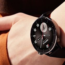 OnePlus Watch 3 43mm at a record low price. A few hundred stays in your pocket