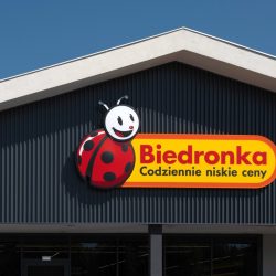 In Biedronka for PLN 39.99. You have two to choose from