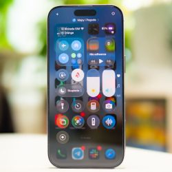 On this day, Apple will show new iPhones