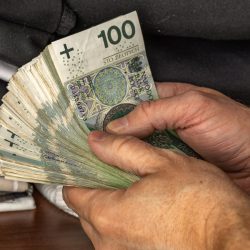 Poles are falling into a financial trap. They bring trouble upon themselves