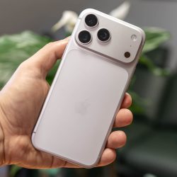 Your iPhone has a serious security vulnerability. Apple won’t fix it