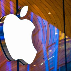 Apple will bow to the EU. This equipment is to have a replaceable battery