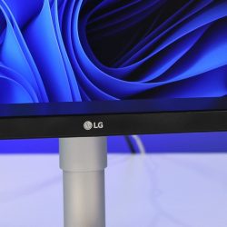Do you have such a monitor? Then you have pop-up ads in Windows