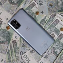There will be a tax on smartphones. The government is adamant