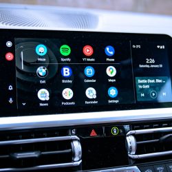 Update Android Auto. Google fixes big problems