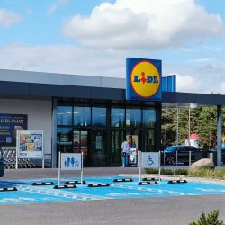 In Lidl for a fraction of the price, and it’s 2-in-1 equipment. The competition wants more