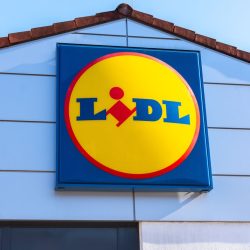 Lidl posted it for PLN 249. The competition wants almost a thousand