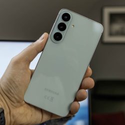Your Samsung is hiding something. This feature works without your knowledge