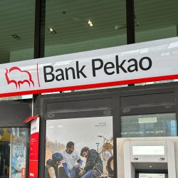 Pekao does not crumble. He proposes a profit of PLN 5,000 by the end of the year