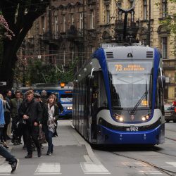 They found a way to travel for PLN 1 a day. From November, the ticket price is cheaper