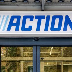 You pay PLN 14.99 at Action, hang it on the wall and have a year of peace